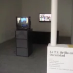 Foto de La TV brilla en la oscuridad